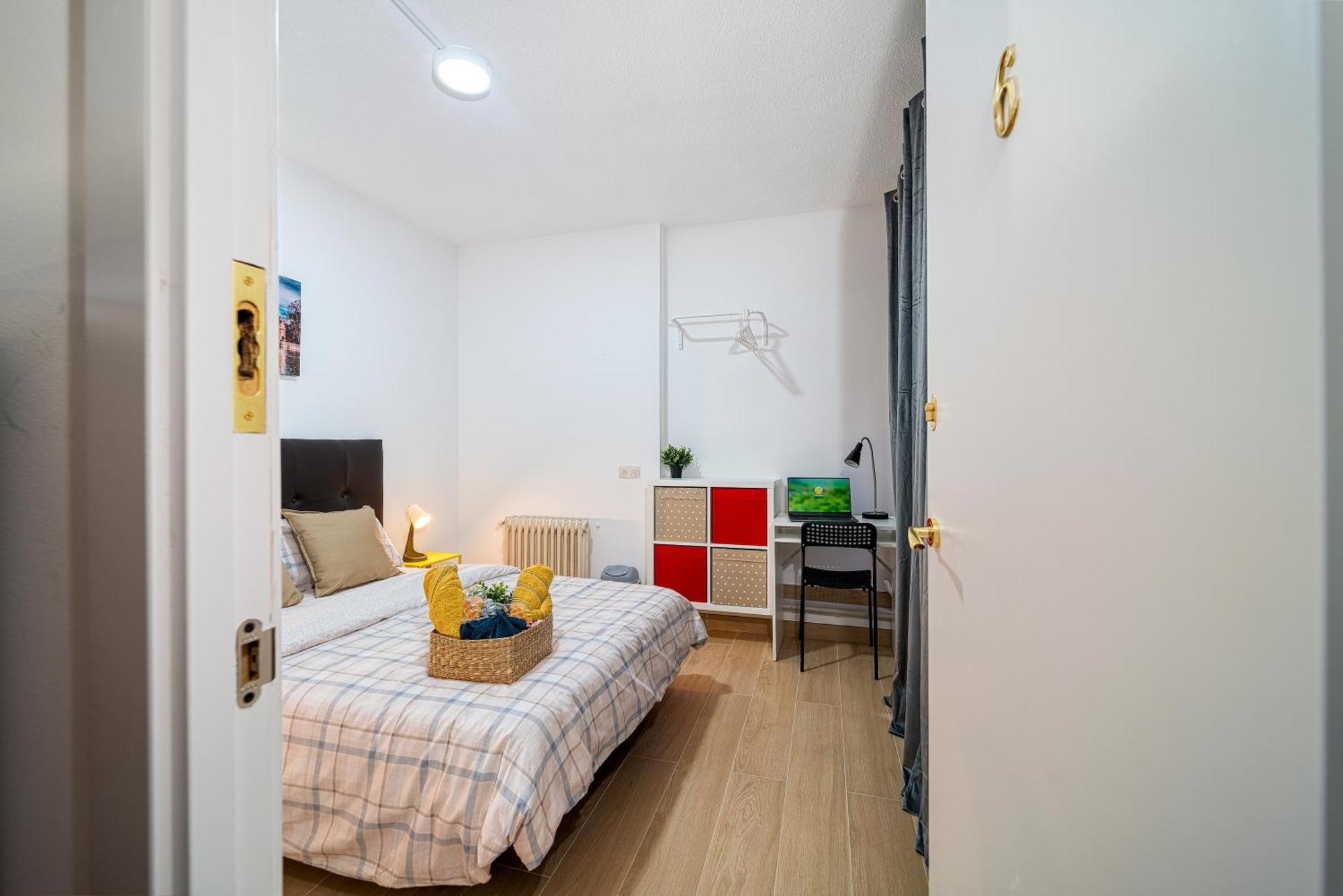P Casacafe Madrid Calle Carlos Dubois 3 외부 사진