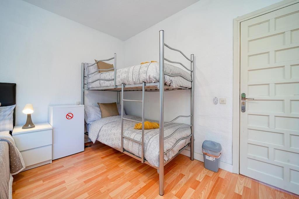 P Casacafe Madrid Calle Carlos Dubois 3 외부 사진